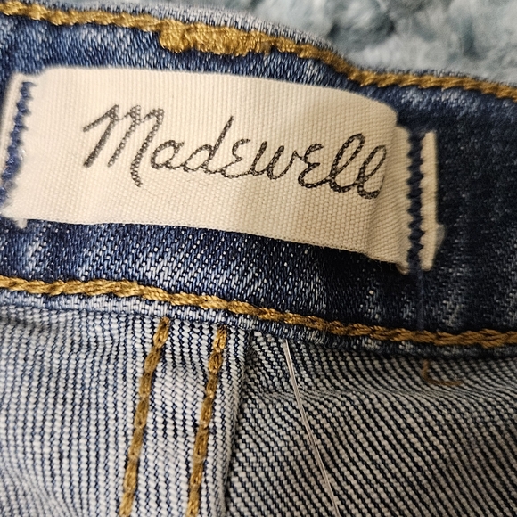 Madewell Blue Denim Shorts Raw Hem Women’s Casual HIGH- RISE - Picture 3 of 13
